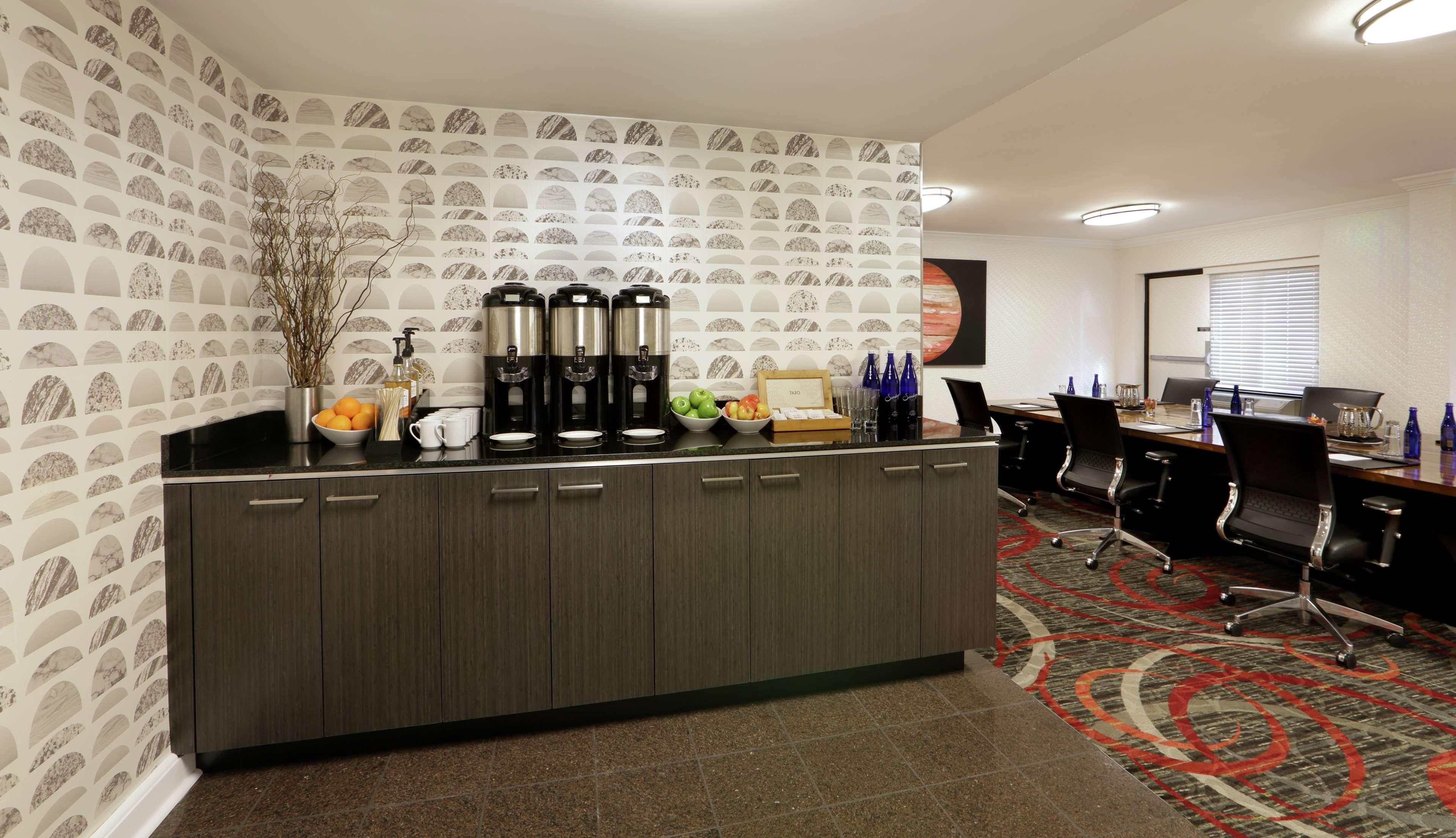 The Verve Boston Natick, Tapestry Collection By Hilton Eksteriør bilde